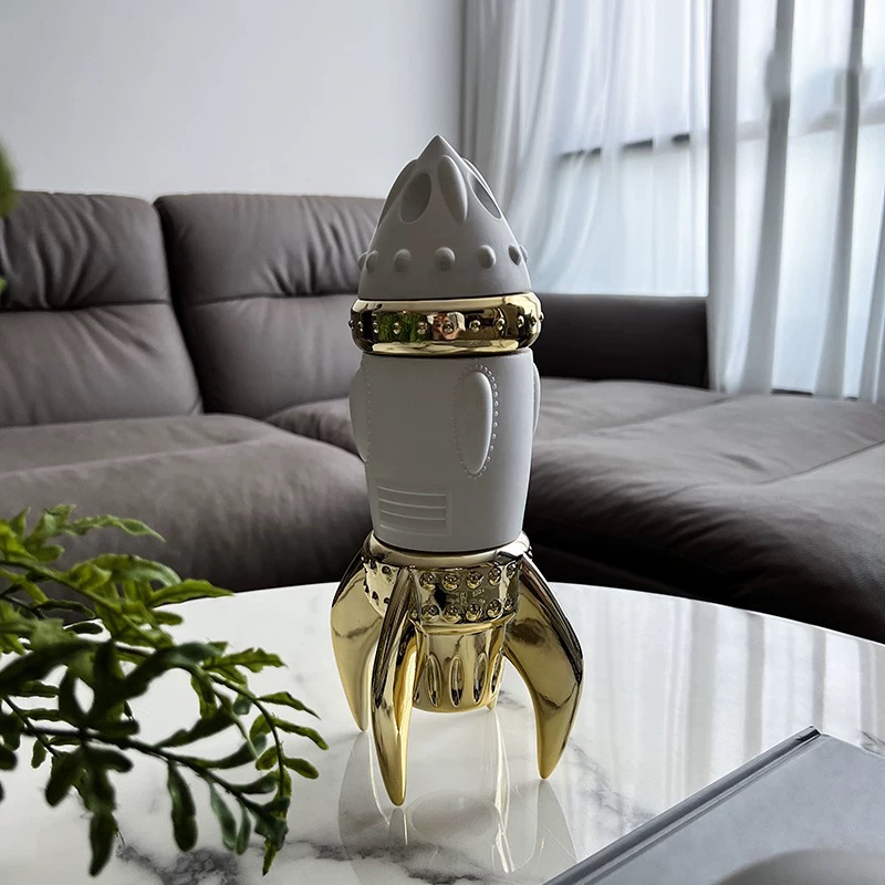 宇宙ロケットの装飾品、クリエイティブなアートワークの装飾、ロ - Tv Art And Craft のレビューと価格